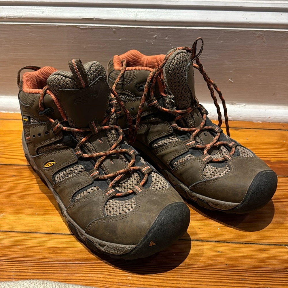 Women’s Keen Waterproof Boot